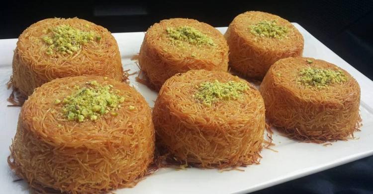 "كب كيك" كنافة