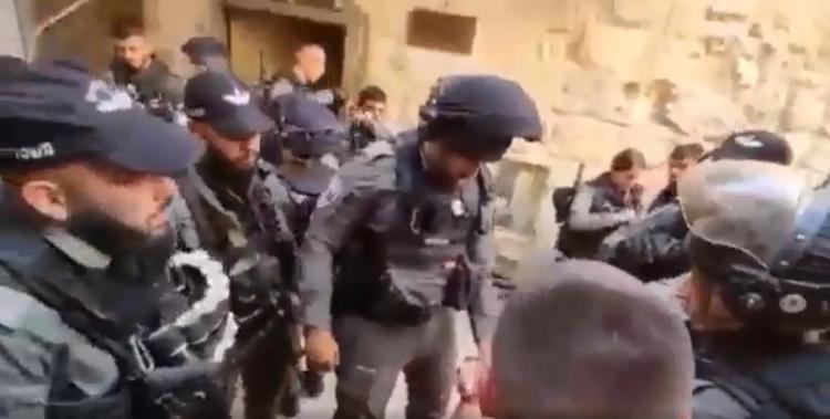 مقطع من الفيديو