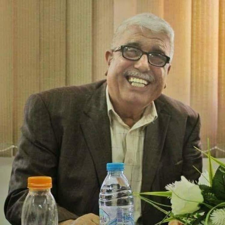 الراحل الدكتور على عودة