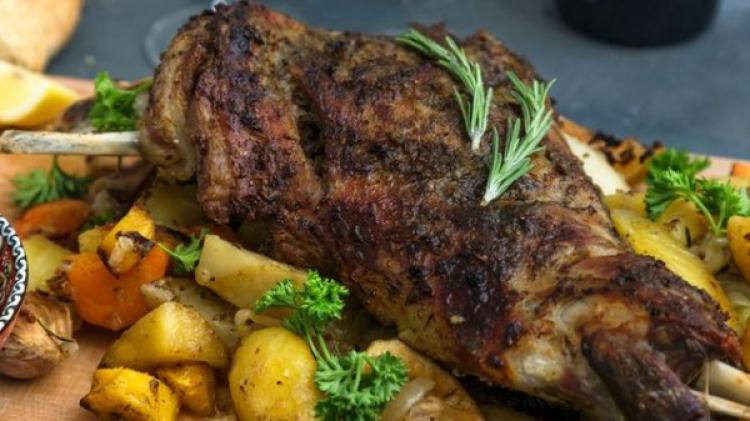 لحم بالفرن بالقصدير