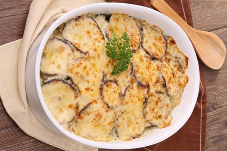 صينية بطاطس وباذنجان