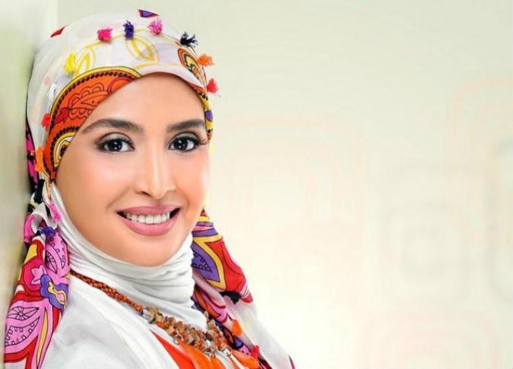 الفنانة المعتزلة حنان ترك