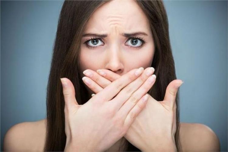 رائحة الفم الكريهة في رمضان