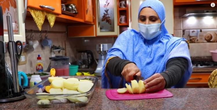 لوما تتحدى كورونا وتعمل عزومة