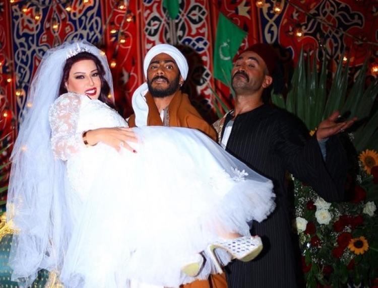 الفنان أحمد سعد والفنان محمد رمضان والفنانة سمية الخشاب