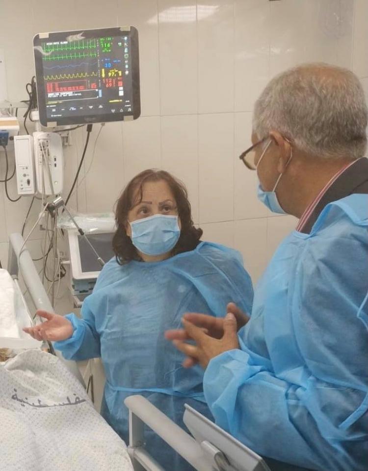جانب من زيارة وزيرة الصحة الدكتورة مي الكيلة لجرحى قطاع غزة