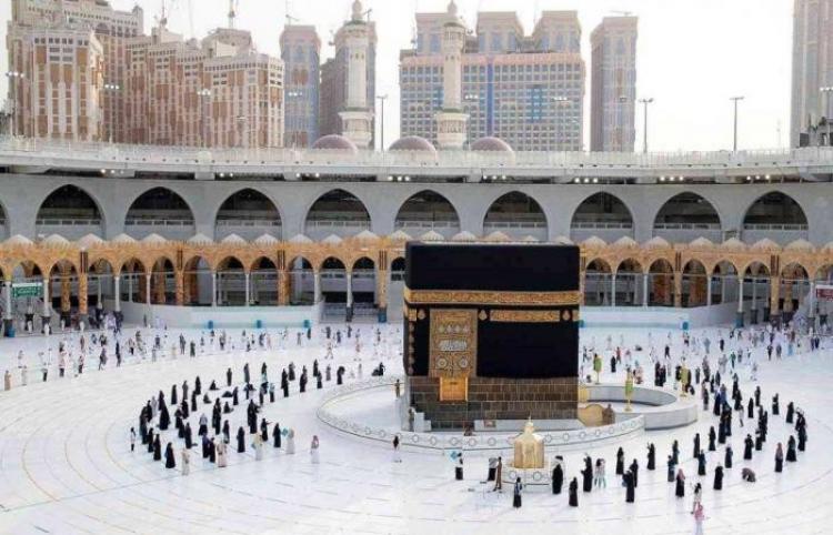 الحج والعمرة في مكة المكرمة