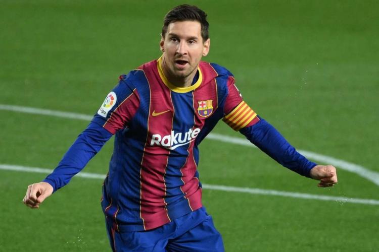 ليونيل ميسي قائد الأرجنتين، ونجم برشلونة