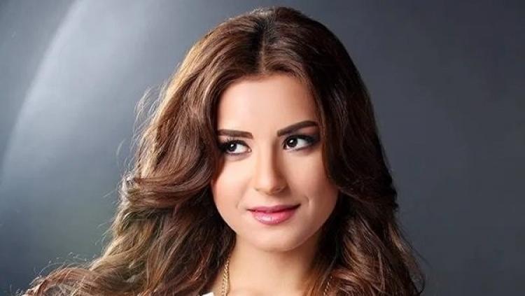 الفنانة ريهام أيمن