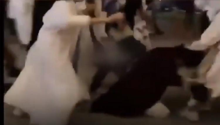 جانب من المشاجرة