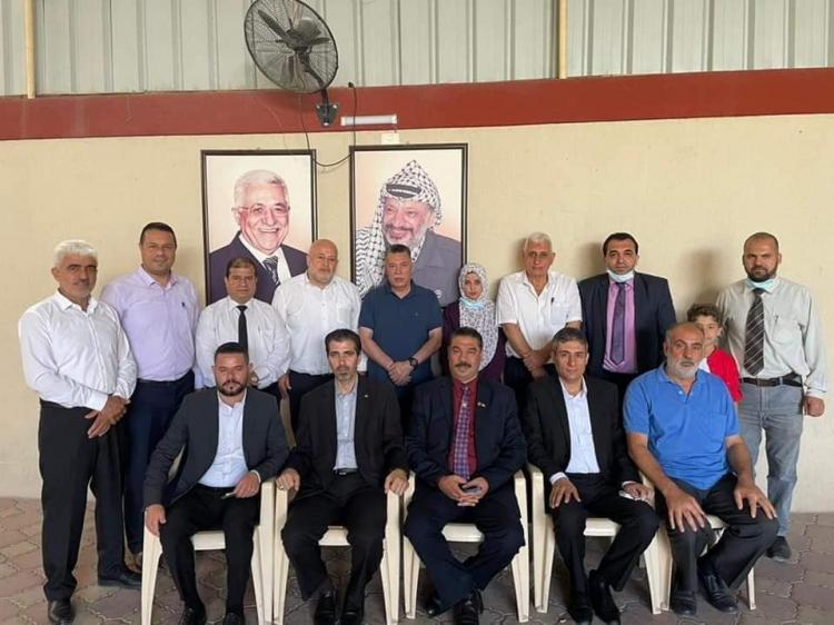 خلال الاجتماع
