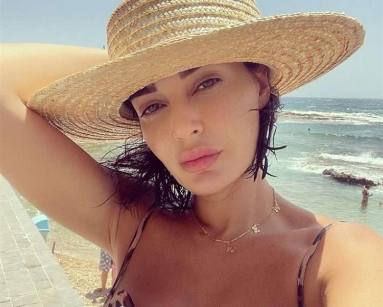الفنانة سيرين عبد النور