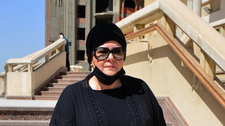 دلال عبدالعزيز