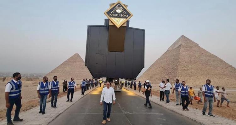 نقل مركب الملك خوفو