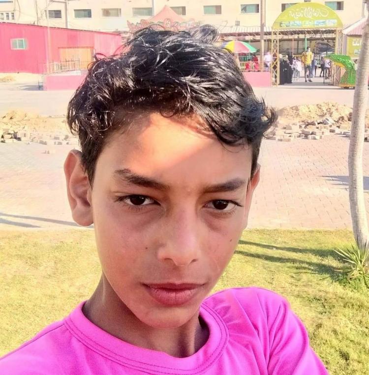 الطفل الشهيد عمر ابو النيل