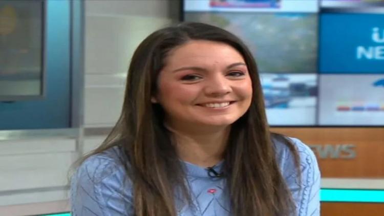 المذيعة البريطانية لورا توبين