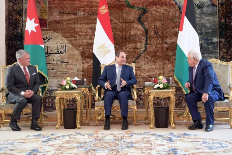 خلال القمة