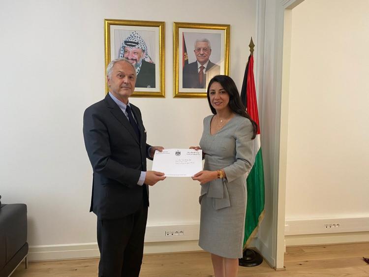 السفيرة هالة أبو حصيرة