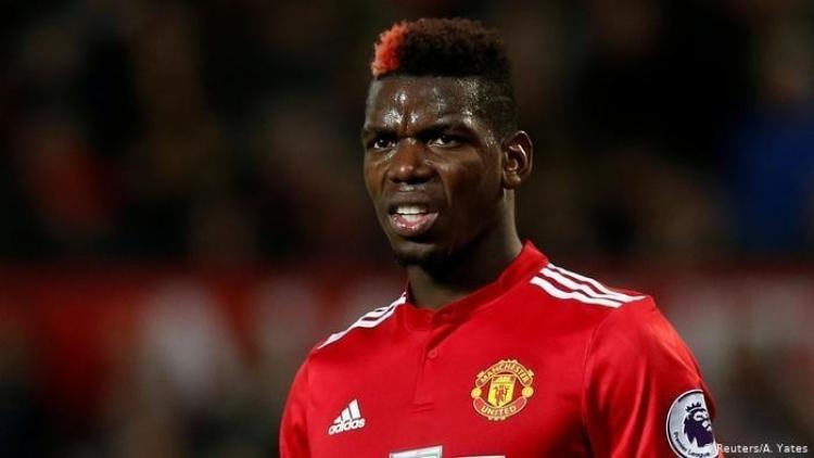 بول بوغبا لاعب نادي مانشستر يونايتد