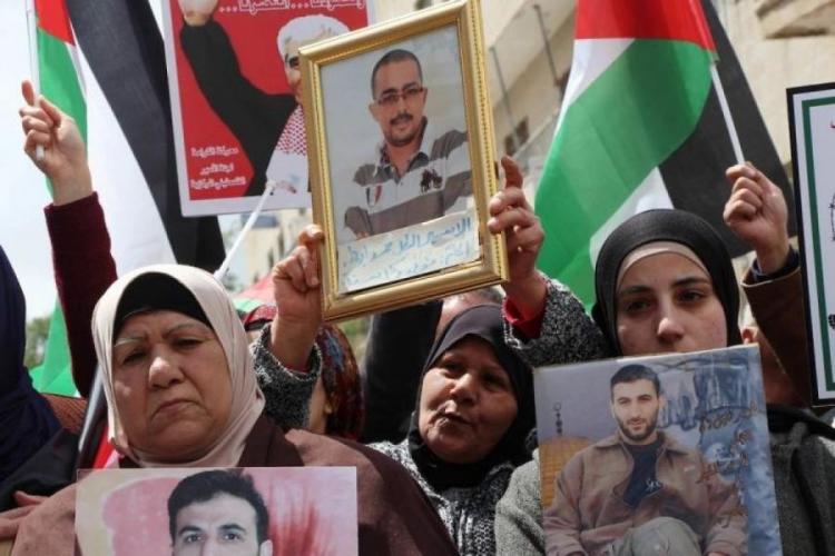 الاسرى الفلسطينيين