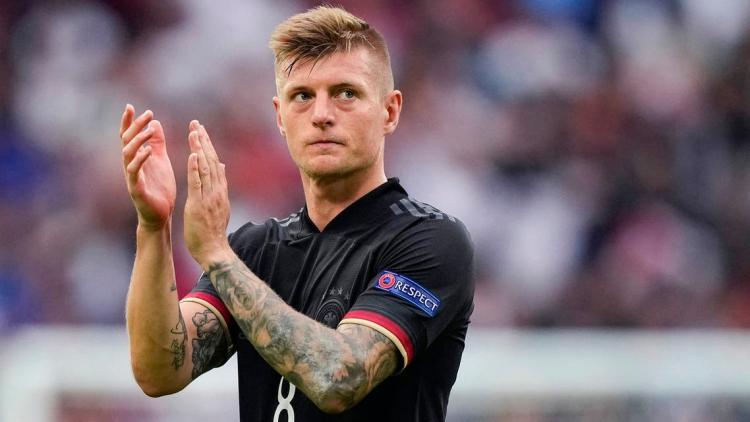 توني كورس نجم خط وسط المنتخب الالماني ونادي ريال مدريد