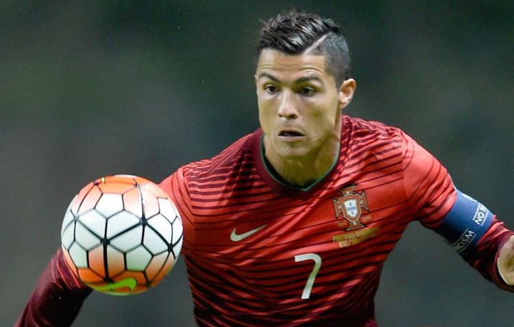 كريستيانو رونالدو قائد المنتخب البرتغالي