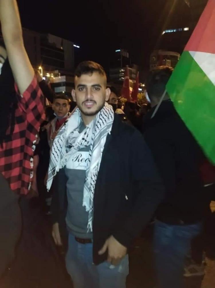 الشاب أنس ابو رجيلة
