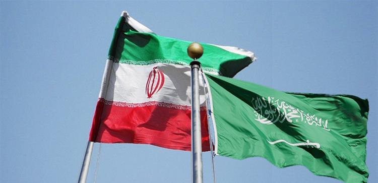علمي السعودية وايران
