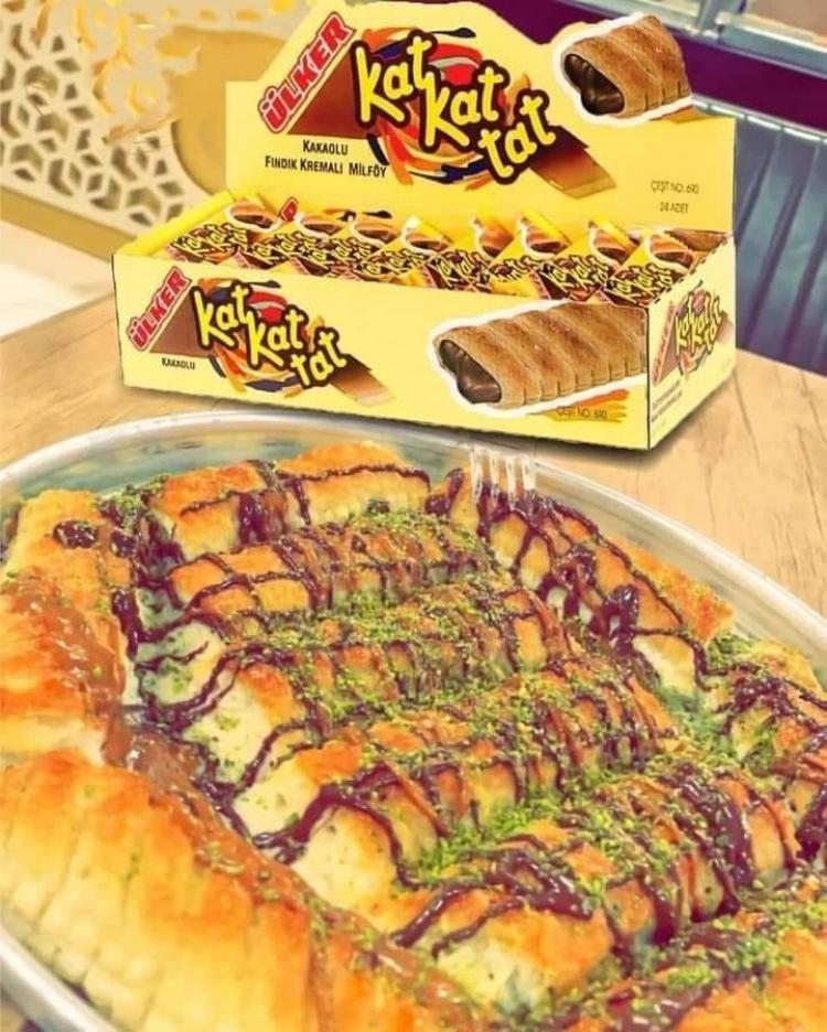 حلوى الكت كات تات
