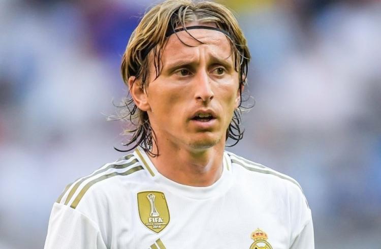 لوكا موديريتش نجم خط وسط ريال مدريد