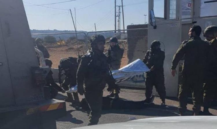 جانب من عملية الطعن في الخليل واستشهاد المنفذ