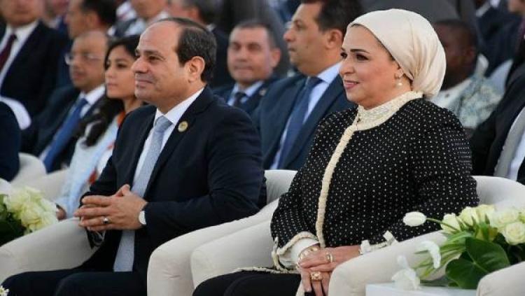 الرئيس المصري عبد الفتاح السيسي وزوجته انتصار