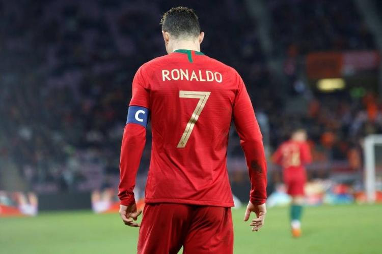 كريستيانو رونالدو قائد المنتخب البرتغالي
