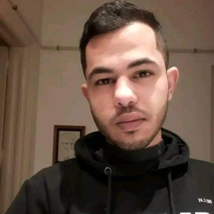 الطالب كرم ابوالعوف