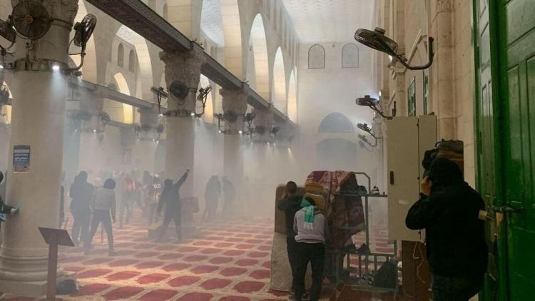 خلال مواجهات يوم أمس في المسجد الأقصى