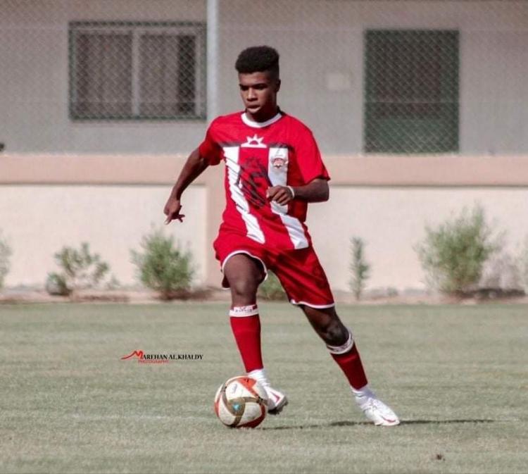 اللاعب أسامة الرواغ
