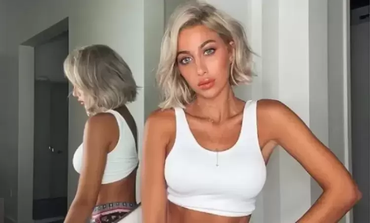مودل روز