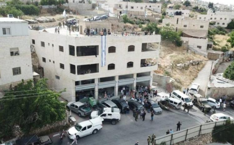 المنزل الذي استولى عليه المستوطنون