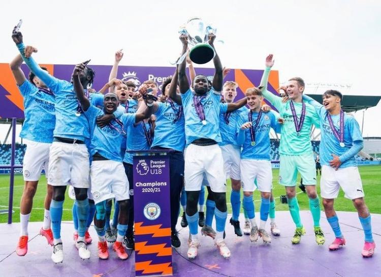 .. مانشستر سيتي بطلًا للدوري الإنجليزي