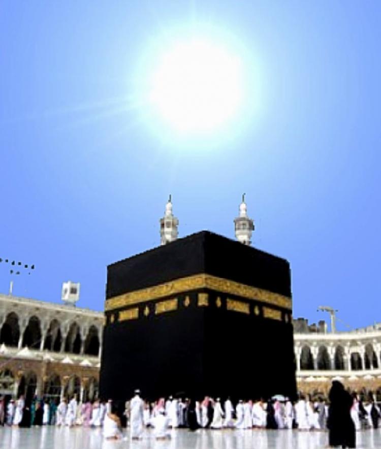 وهي تعامد الشمس على الكعبة بالمسجد الحرام في تمام الساعة