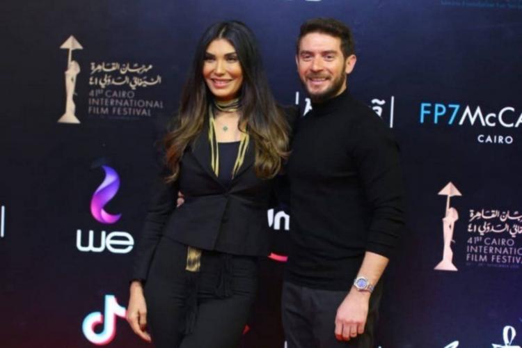 حسام الجندي وزوجته