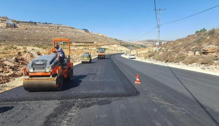 مشروع طريق بيتونيا- عين عريك