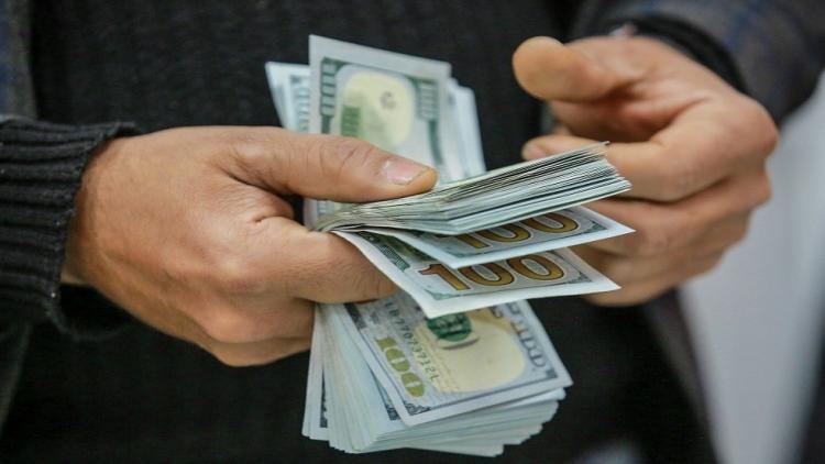 الدولار الامريكي