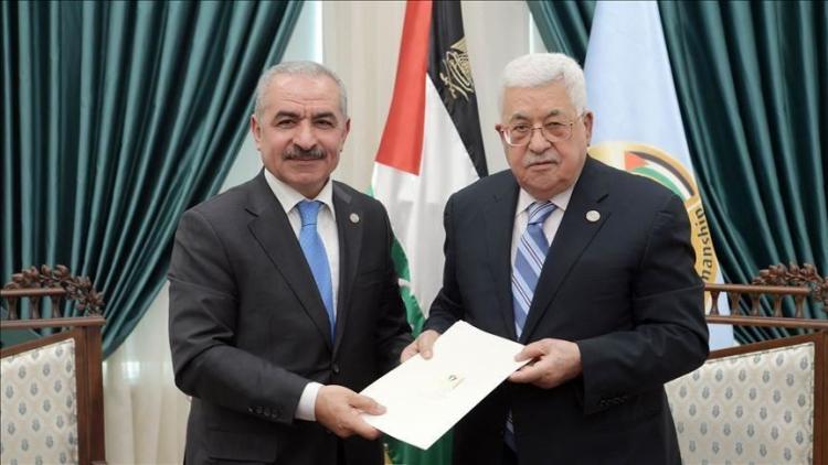 الرئيس محمود عباس ورئيس الوزراء الدكتور محمد اشتية