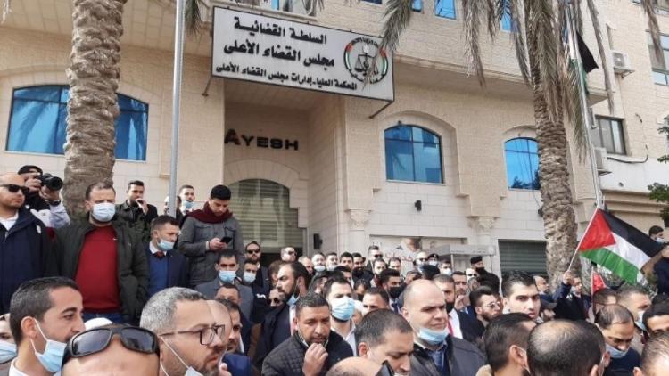 نقابة المحامين