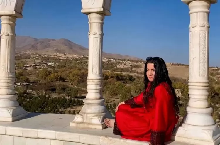 الفتاة القاتلة