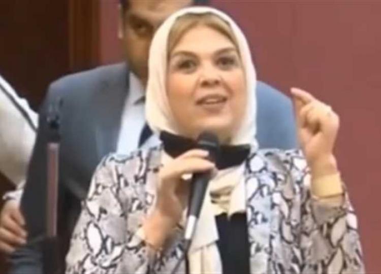 نقيب أطباء ‎القاهرة شيرين