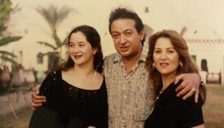 نور الشريف وأسرته