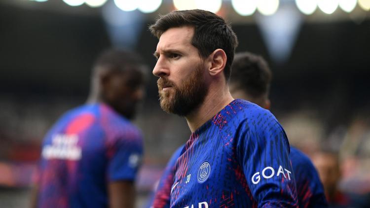 ميسي لاعب باريس