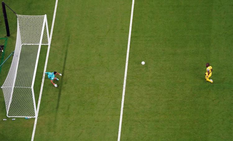 الهدف الأول للاكوادور في مرمى منتخب قطر